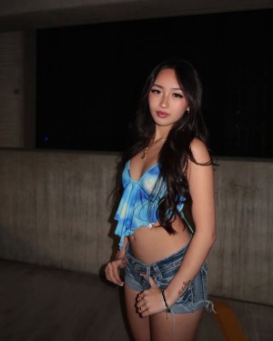 Daisy Chang Photo #36
