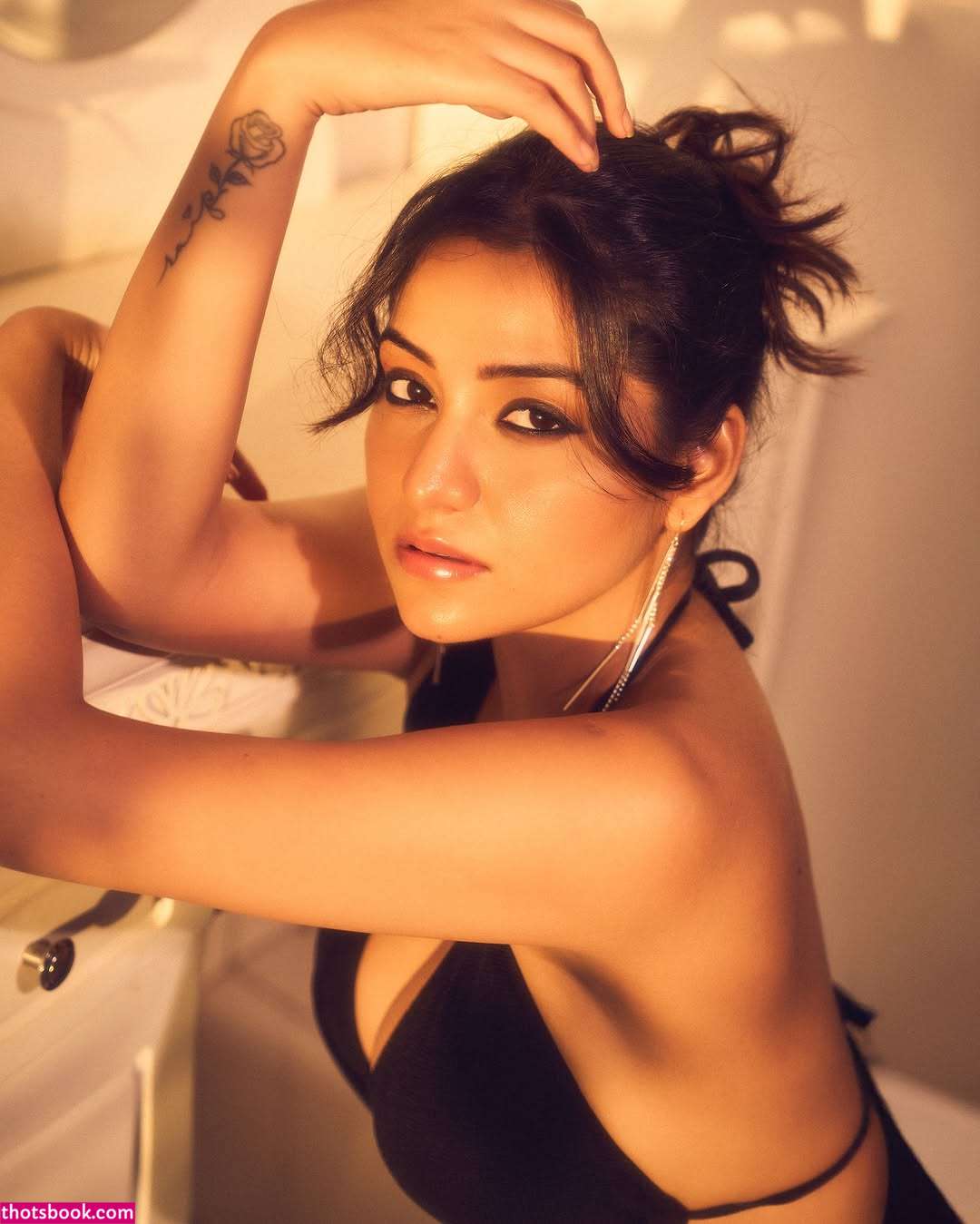 Simran Kaur Photo #17