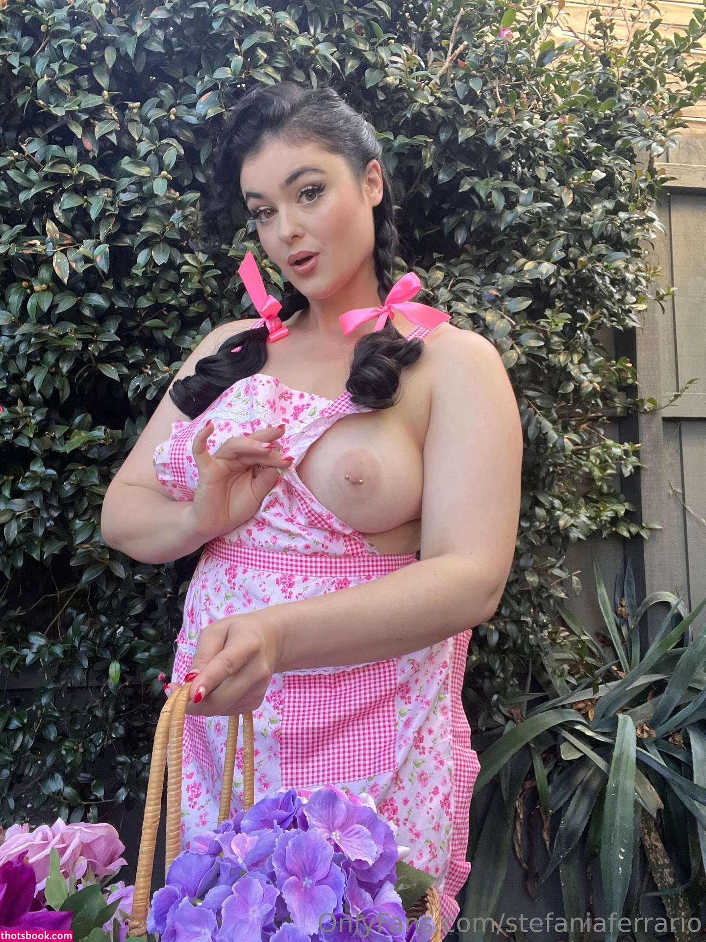 Stefania Ferrario Photo #579