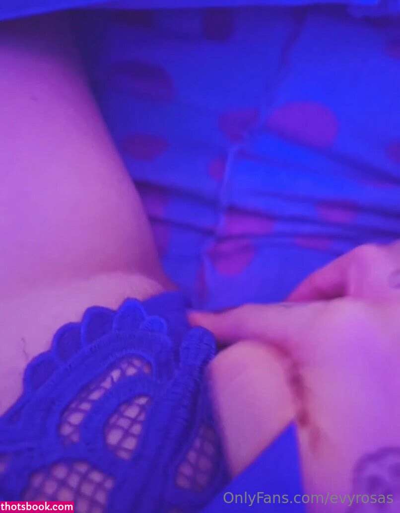 Evy Rosas Photo #127