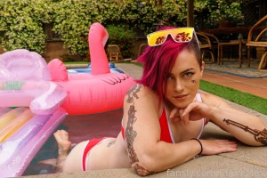 Claire Max Photo #23