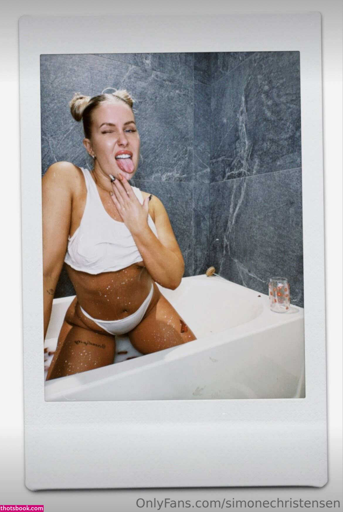 Simone Christensen Photo #192