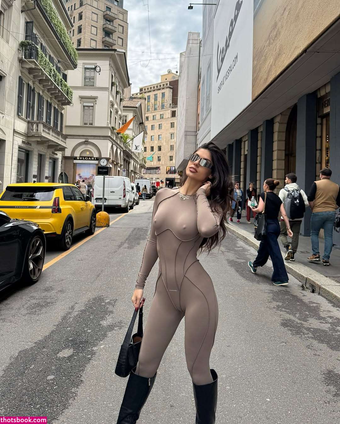 Ines Trocchia Photo #7