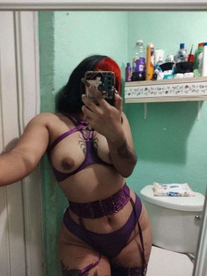 Abril Temich Photo #18