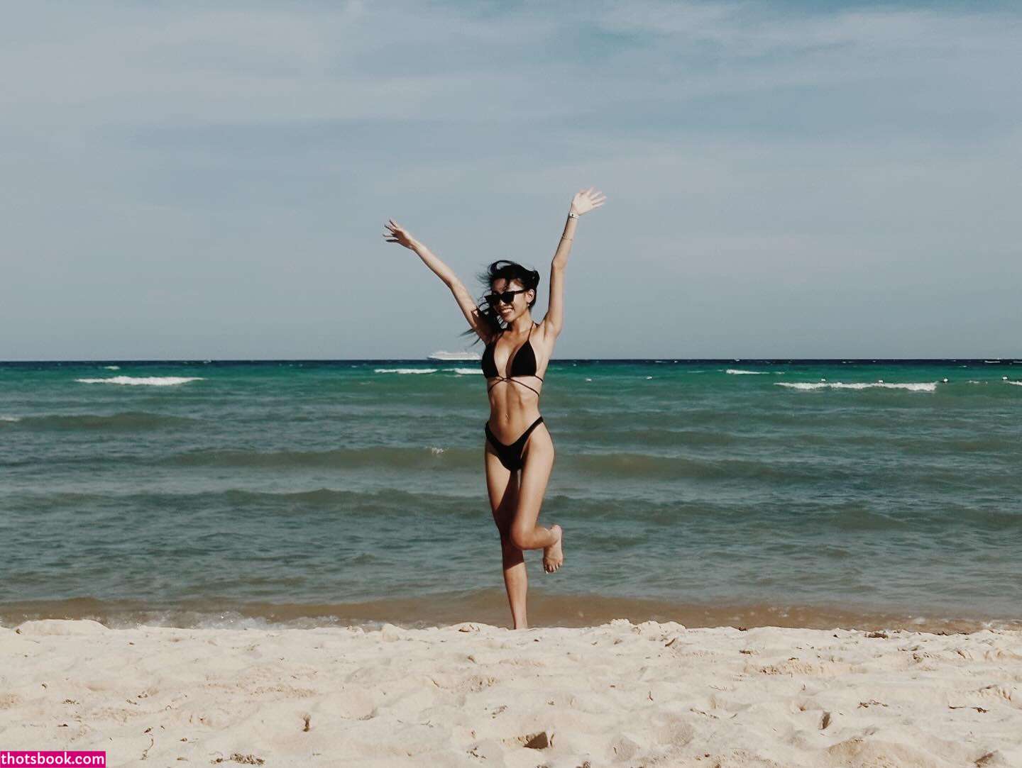 Tango Hooloo Photo #34