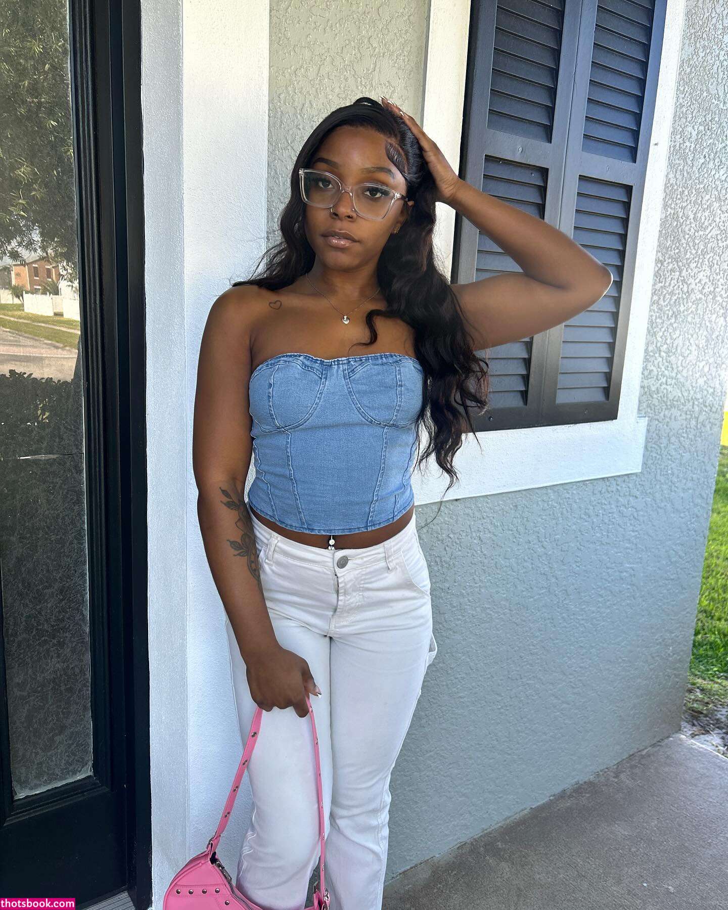 Thefamoustati Photo #18