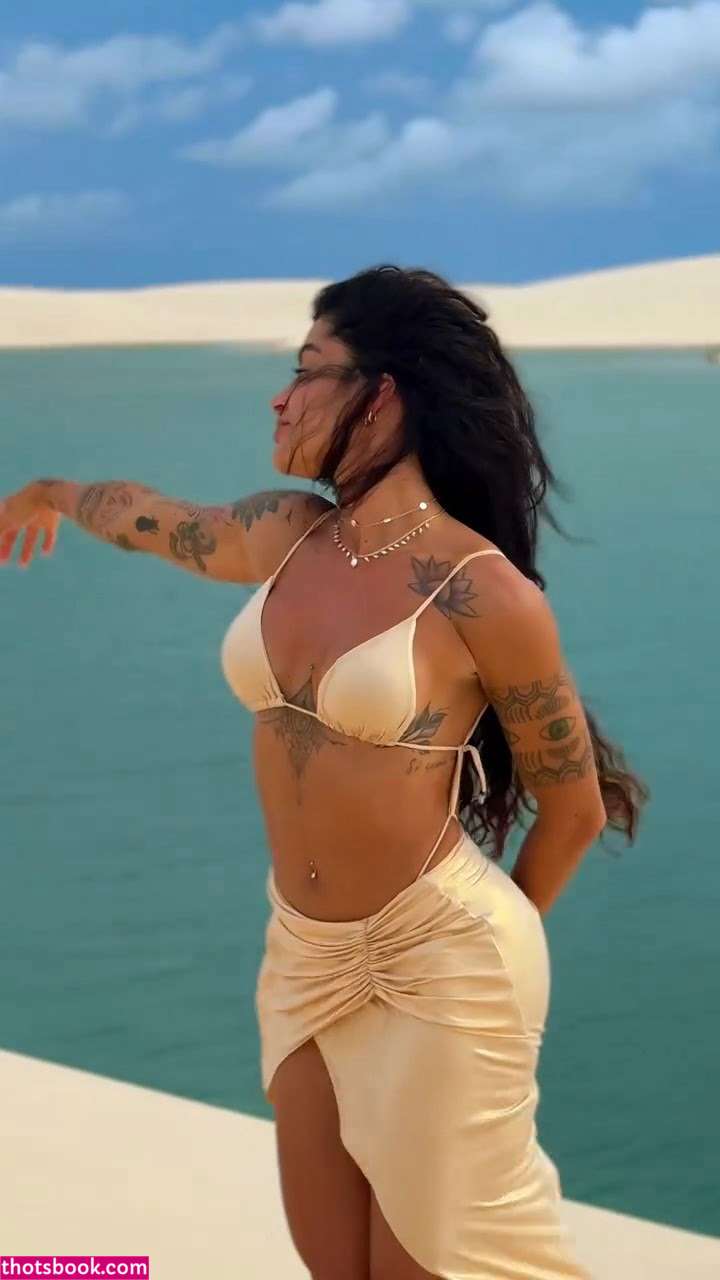 Aline Riscado Photo #18