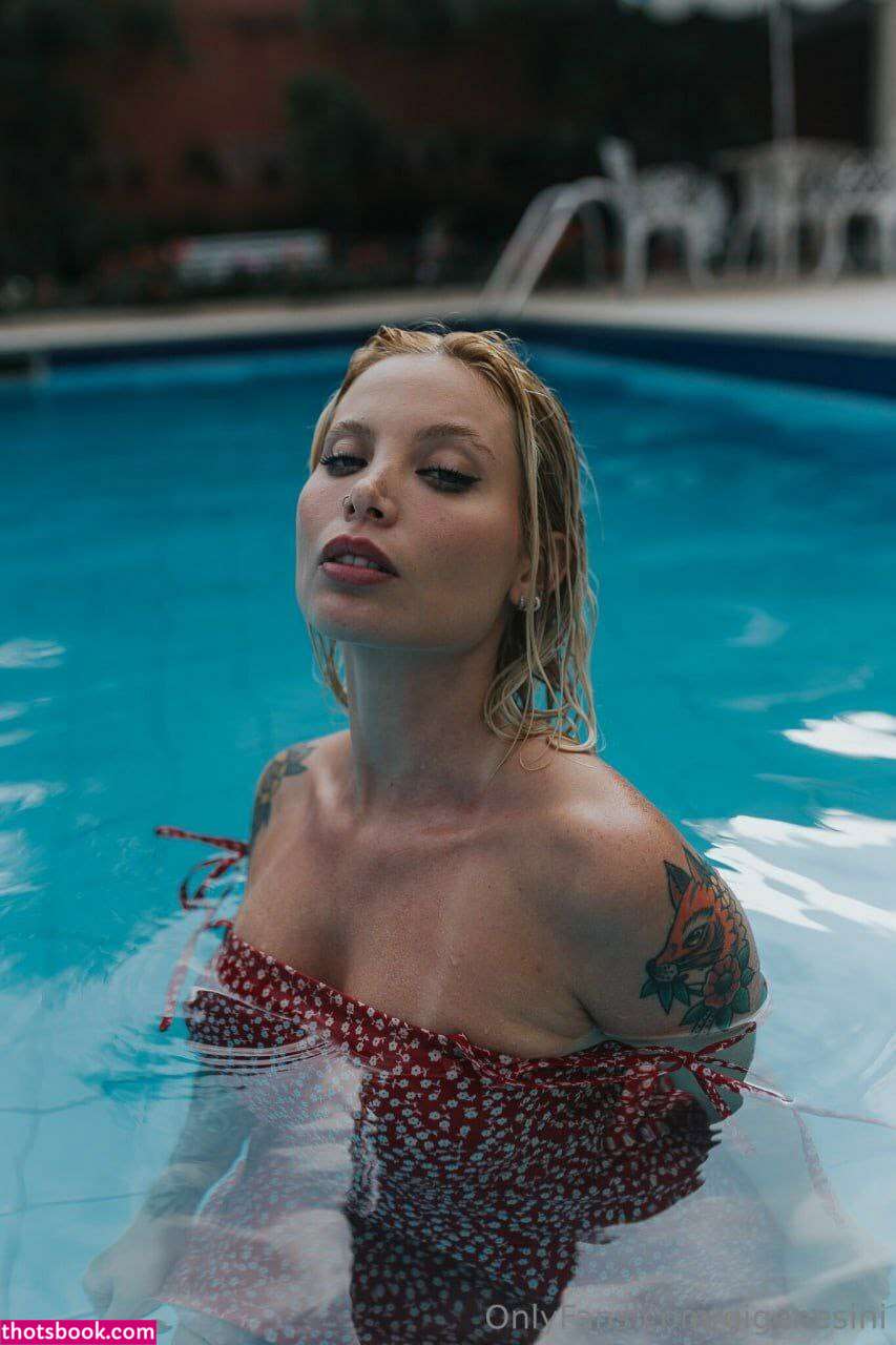 Giovanna Genesini Photo #401