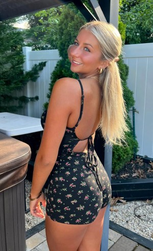 Olivia Hillery Photo #12