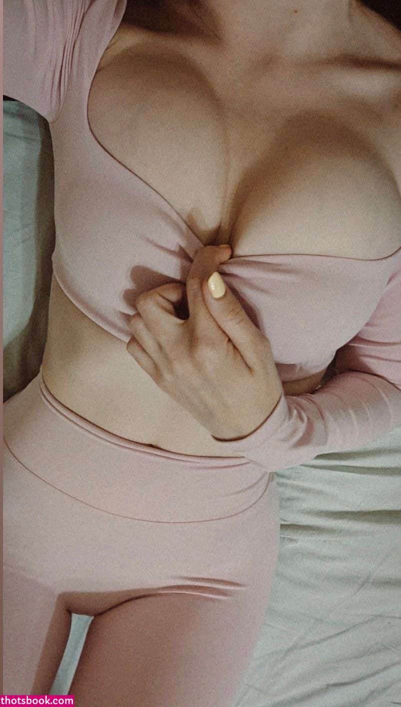 Sunny Whale Photo #5