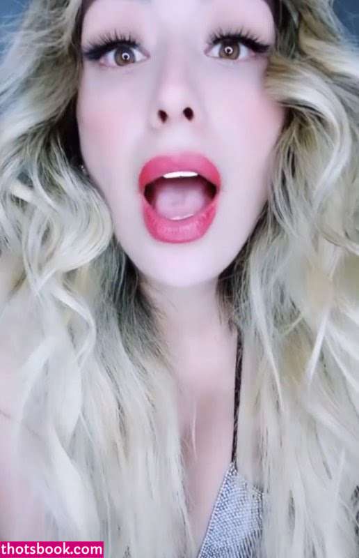 Fatima Segovia Photo #7