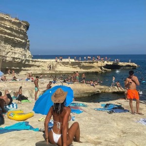 Ellie Schemz Photo #1