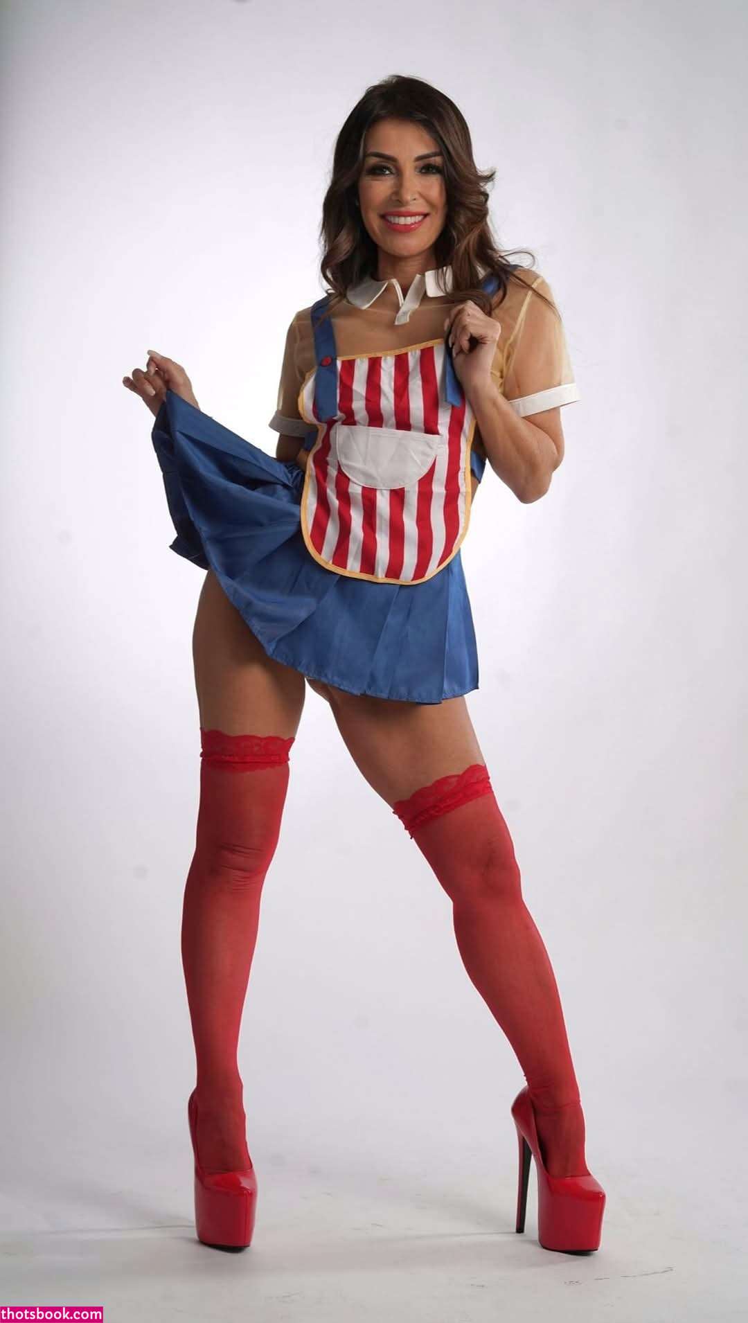 Sheila Grembiule Photo #1