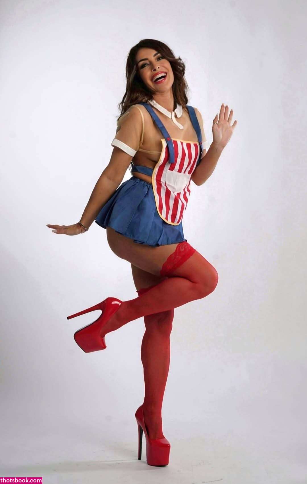 Sheila Grembiule Photo #2