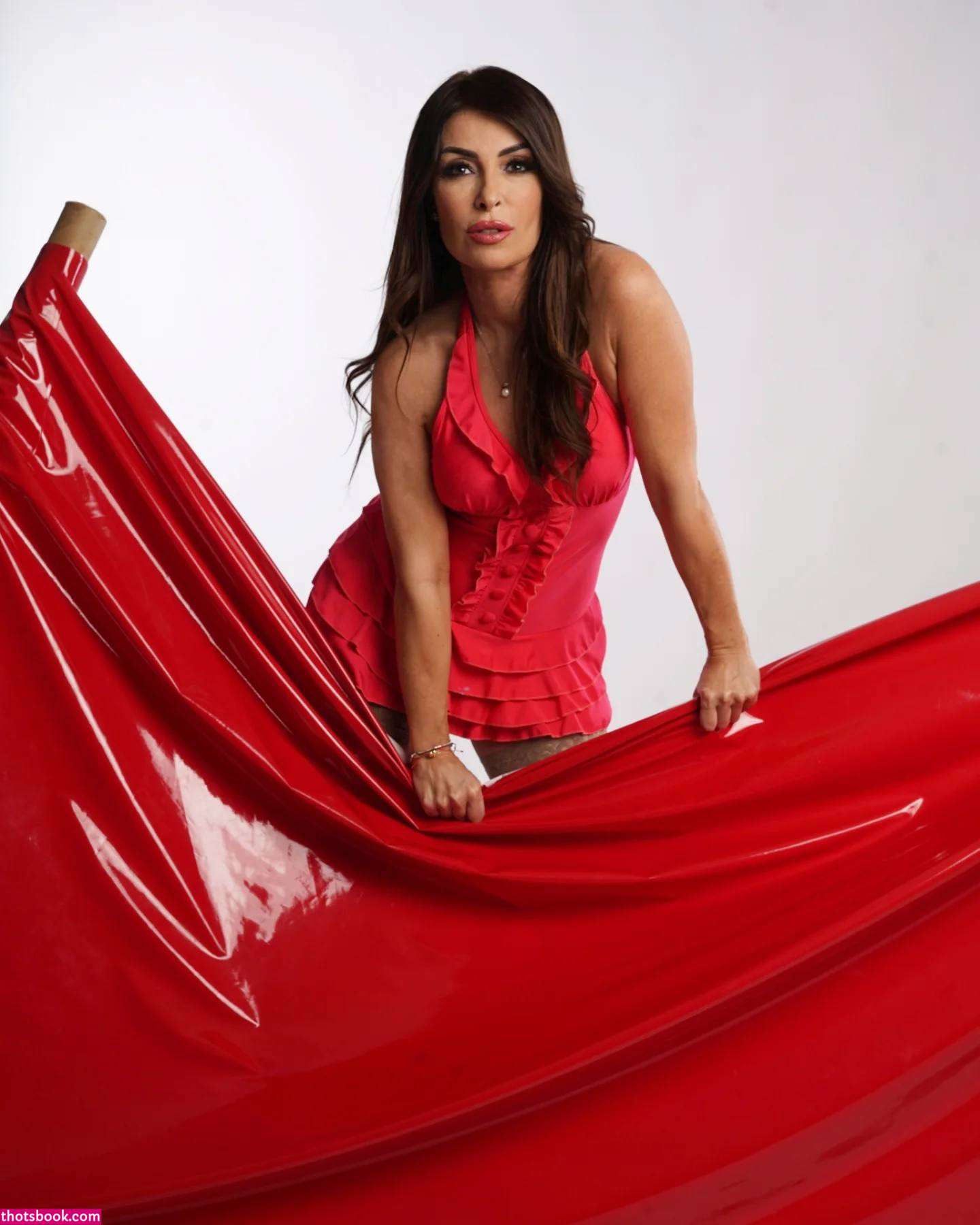 Sheila Grembiule Photo #5