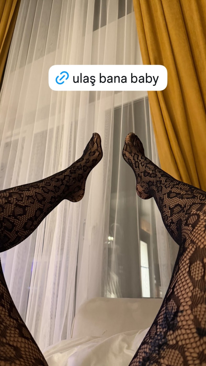 Gamze Özmen Photo #7