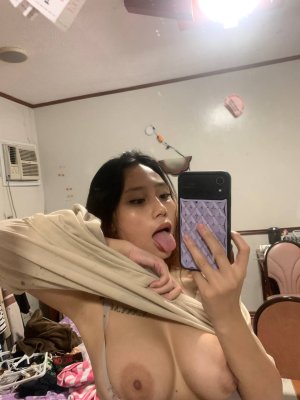 Juliana Ong Photo #95