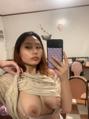 Juliana Ong Photo #94