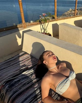 Nurseli Aksoy Photo #7