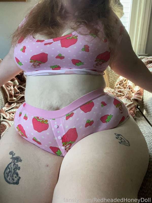 RedheadedHoneyDoll Photo #8