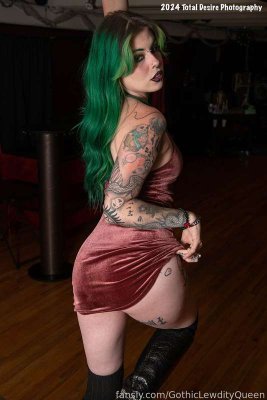 Gothiclewdityqueen Photo #6