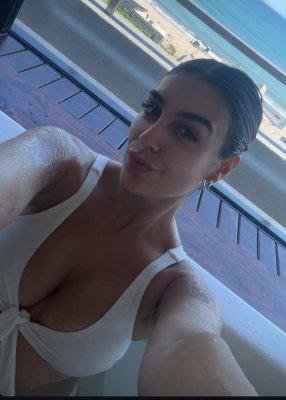 Melina De Piano Photo #33