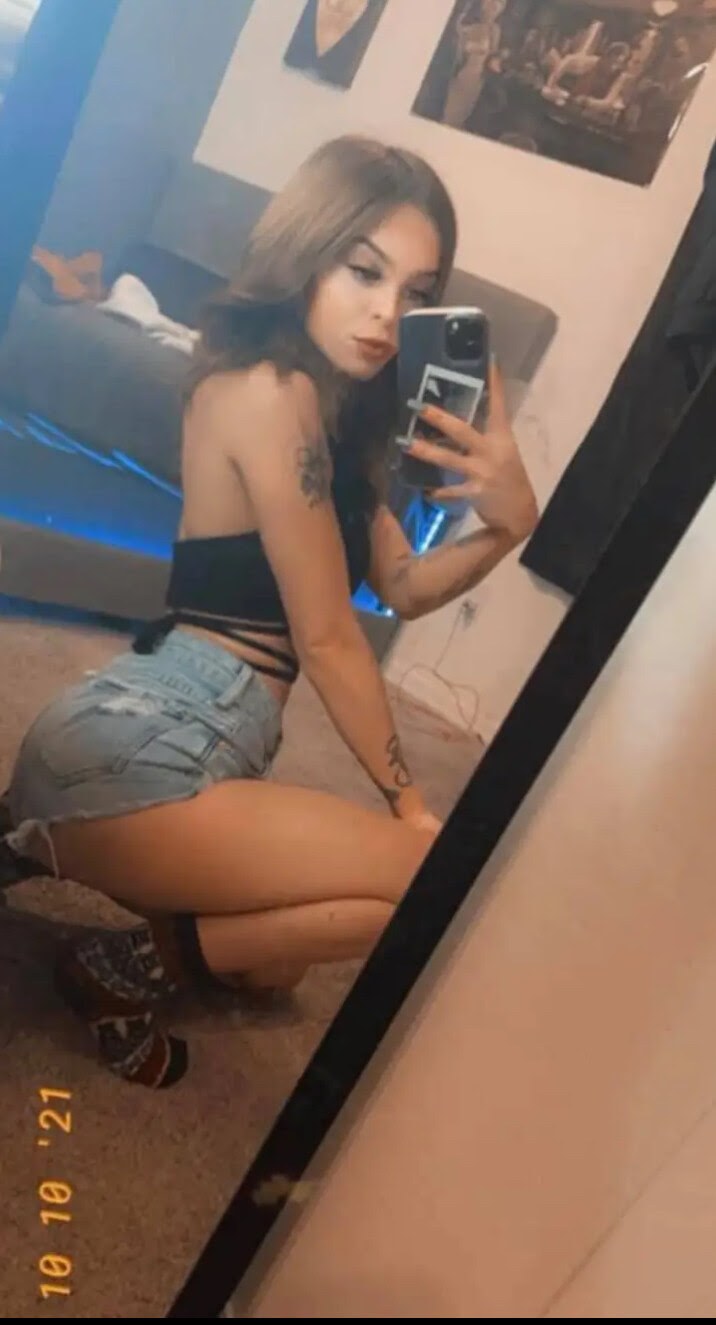 Haley Benitez Photo #1