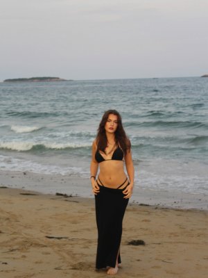 Maddy Byrnes Photo #18