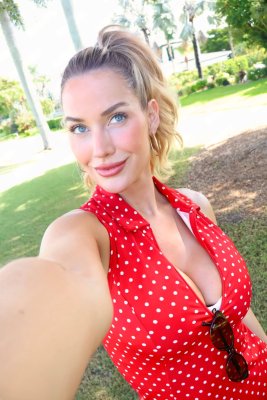Paige Spiranac Photo #214