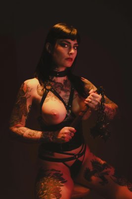 baroness_stone
