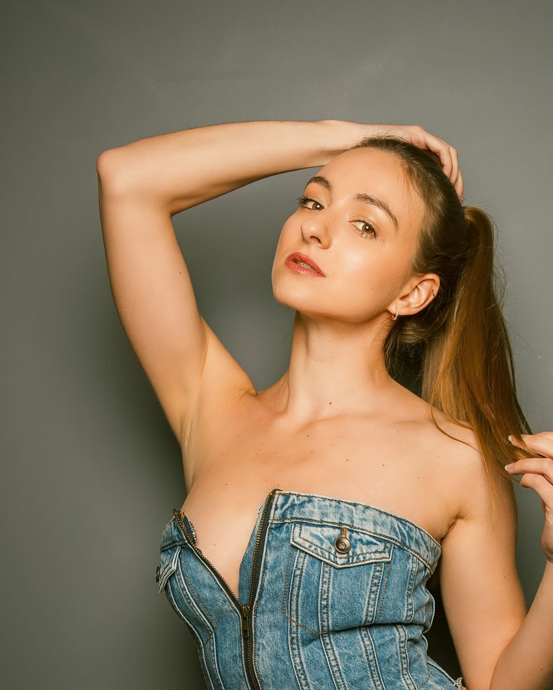 Larissa Schmiederer Photo #49