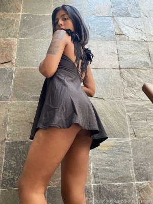 emmayouthl Photo #2