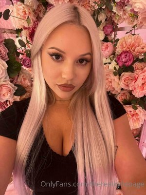 Kylie Page Photo #41