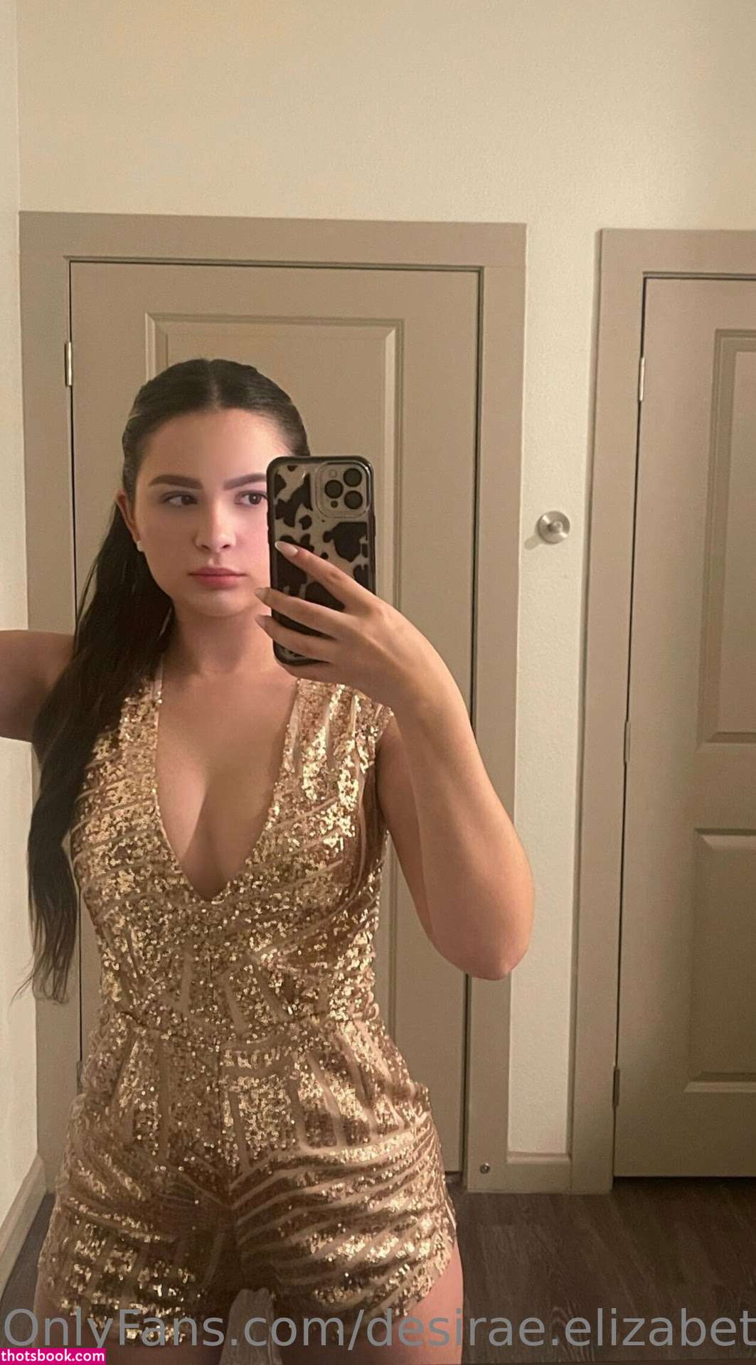 Desirae Elizabeth Photo #12