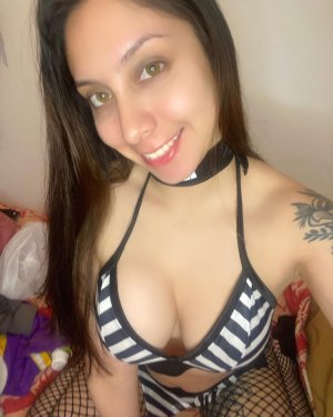 Julietagus Photo #17