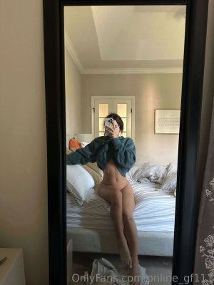 Stephanie Pappas Photo #10