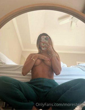 Stephanie Pappas Photo #13