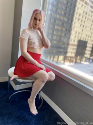 Strong Allure Photo #317