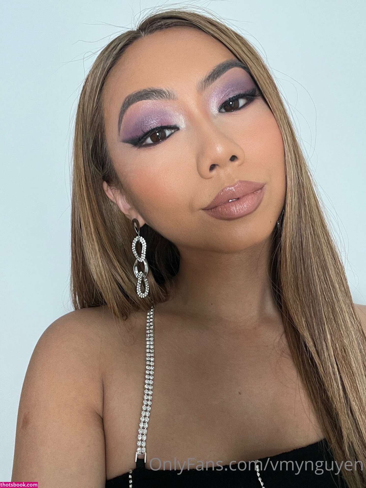 Victoria Nguyen Photo #95