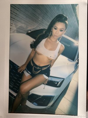 Victoria Nguyen Photo #141