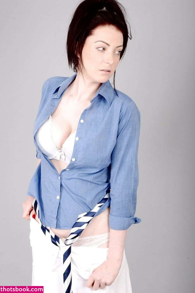 Alice Brookes Photo #54