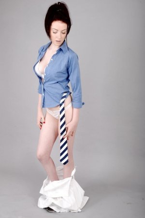 Alice Brookes Photo #43