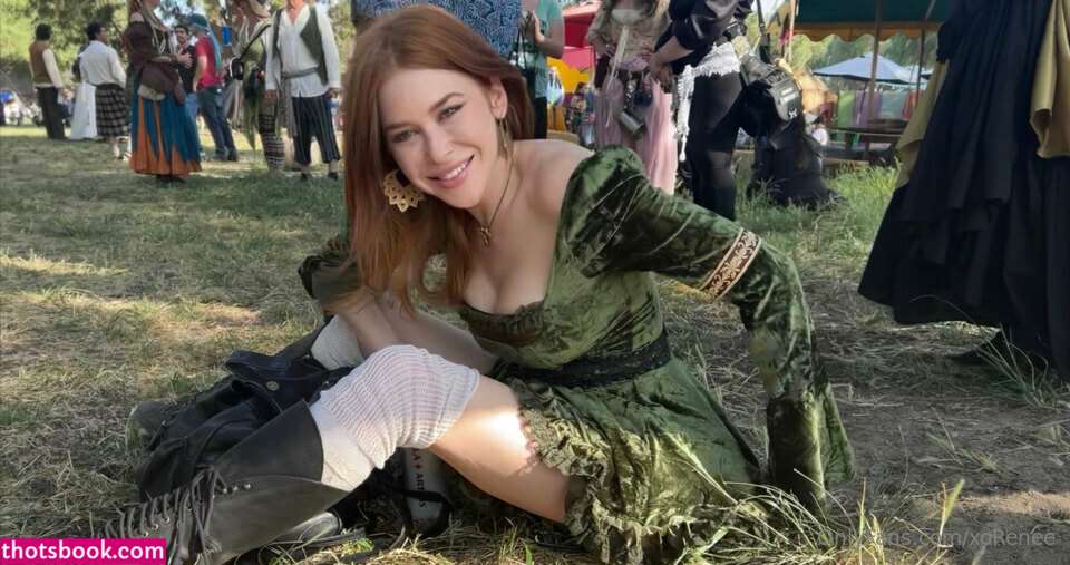 Renee Olstead Photo #156