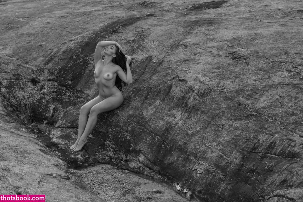 Emily Rinaudo Photo #160