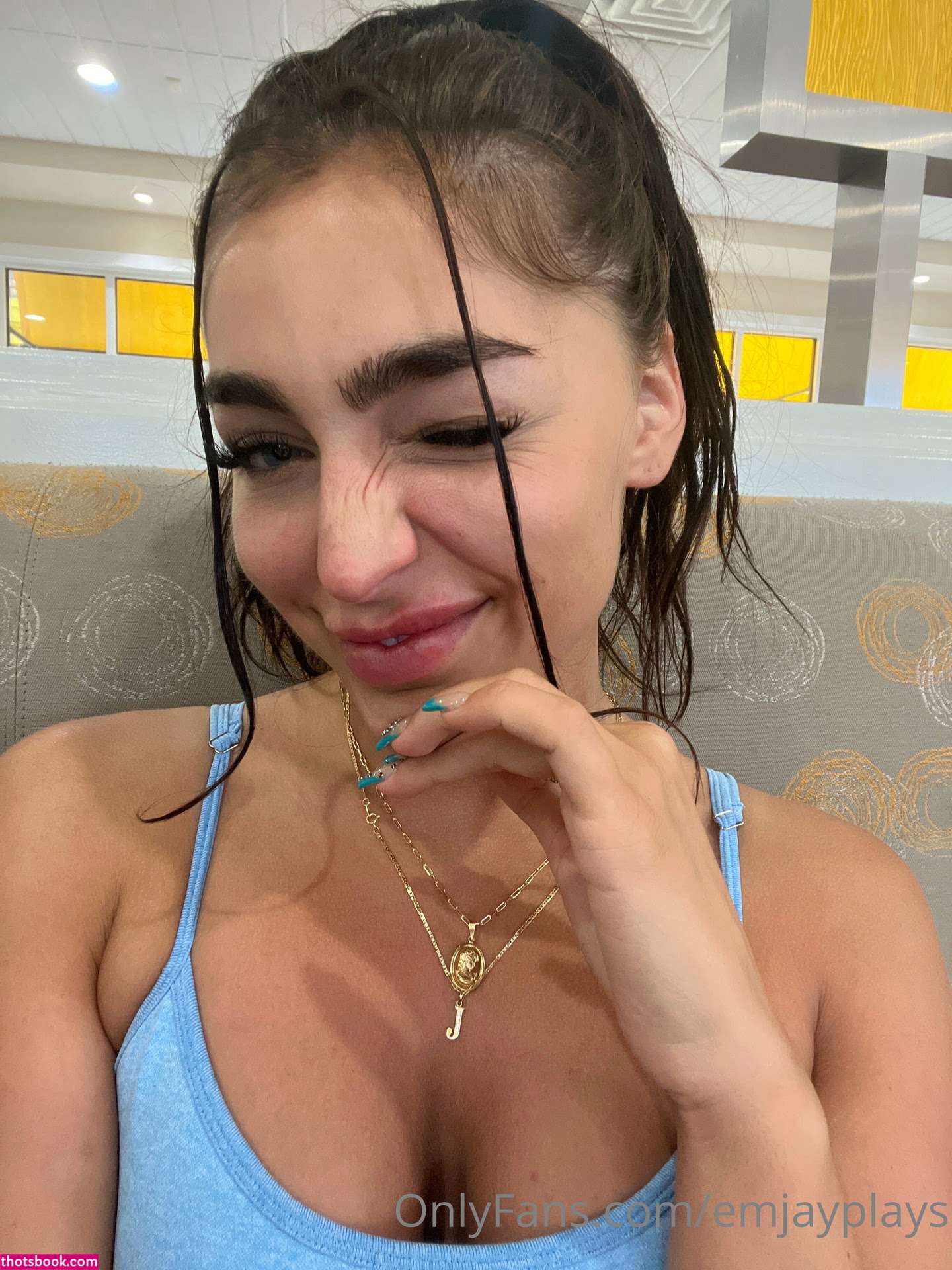 Emily Rinaudo Photo #180