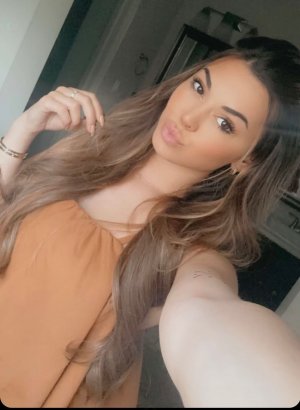 Stephanie Pappas Photo #32