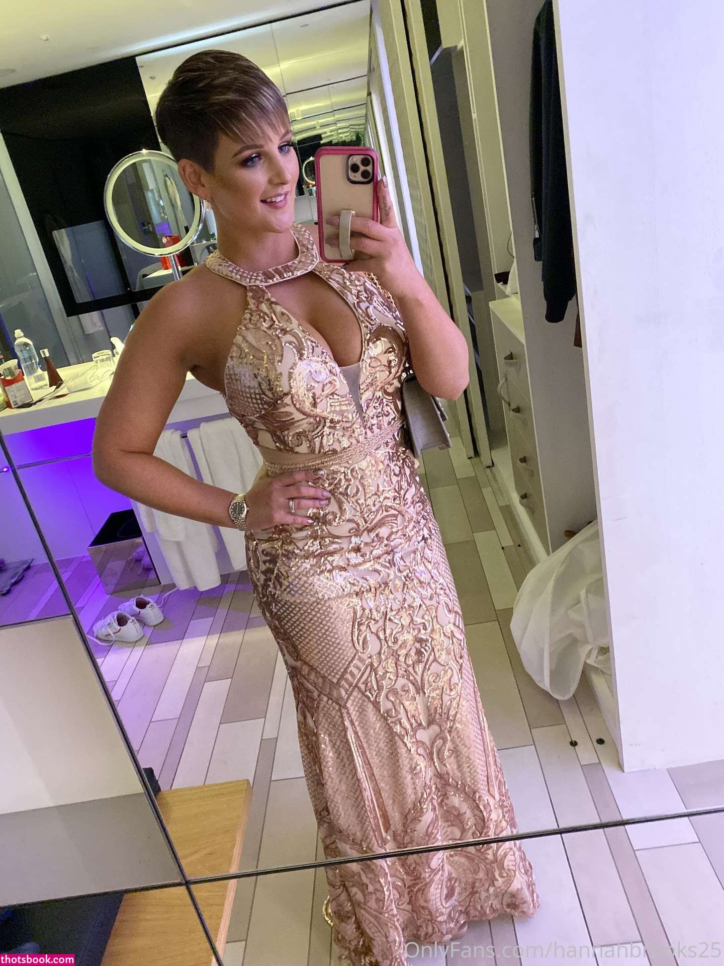 Hannah Brooks Photo #75