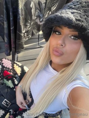 Tana Mongeau Photo #66