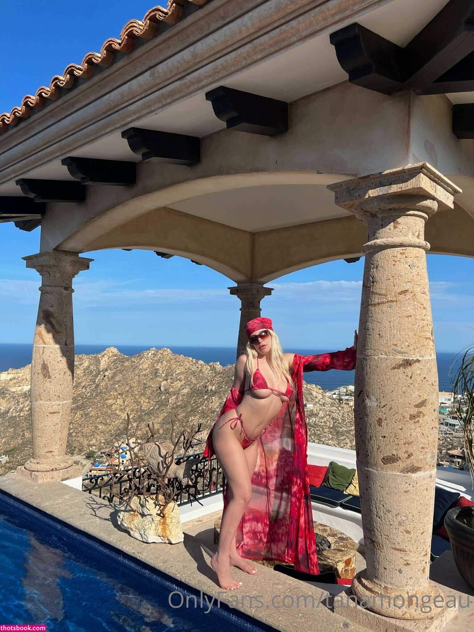 Tana Mongeau Photo #111