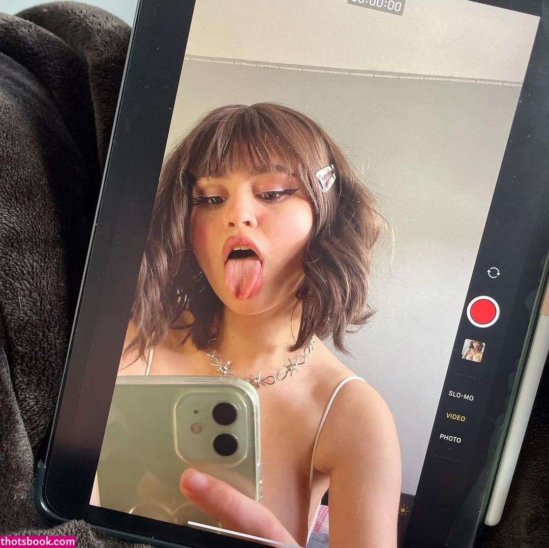 willowsdreaming Photo #26